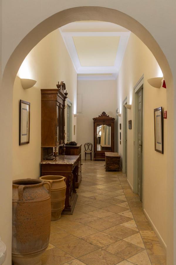 Aria Lito Mansion Hotel Fira  Exterior photo