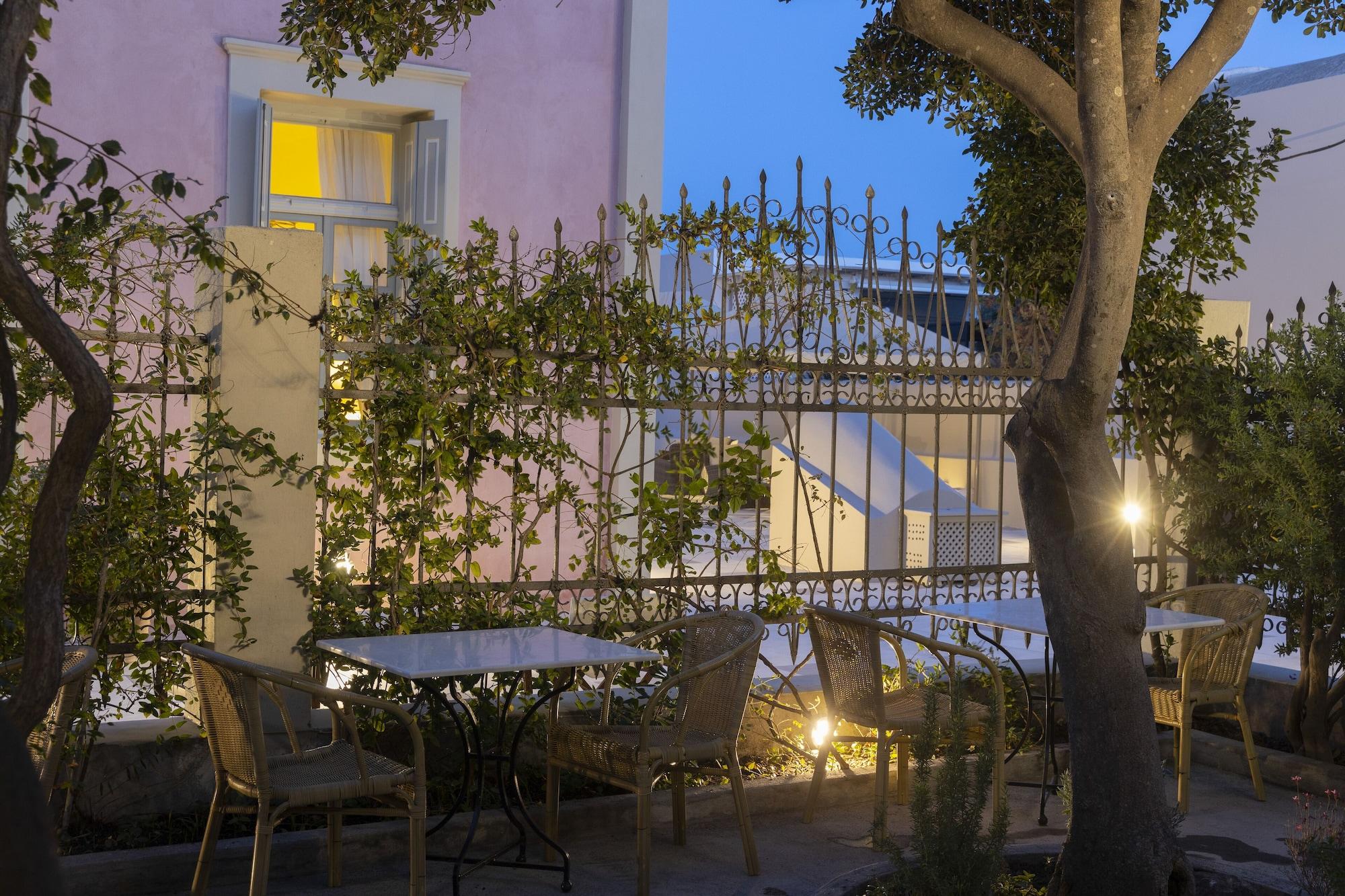 Aria Lito Mansion Hotel Fira  Exterior photo