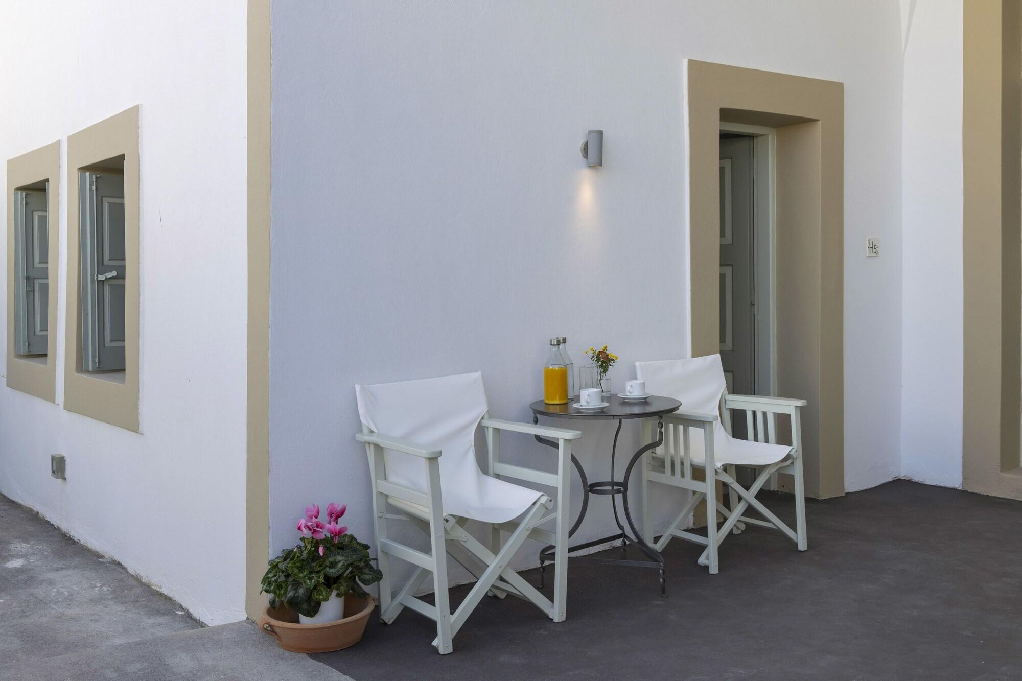 Aria Lito Mansion Hotel Fira  Exterior photo