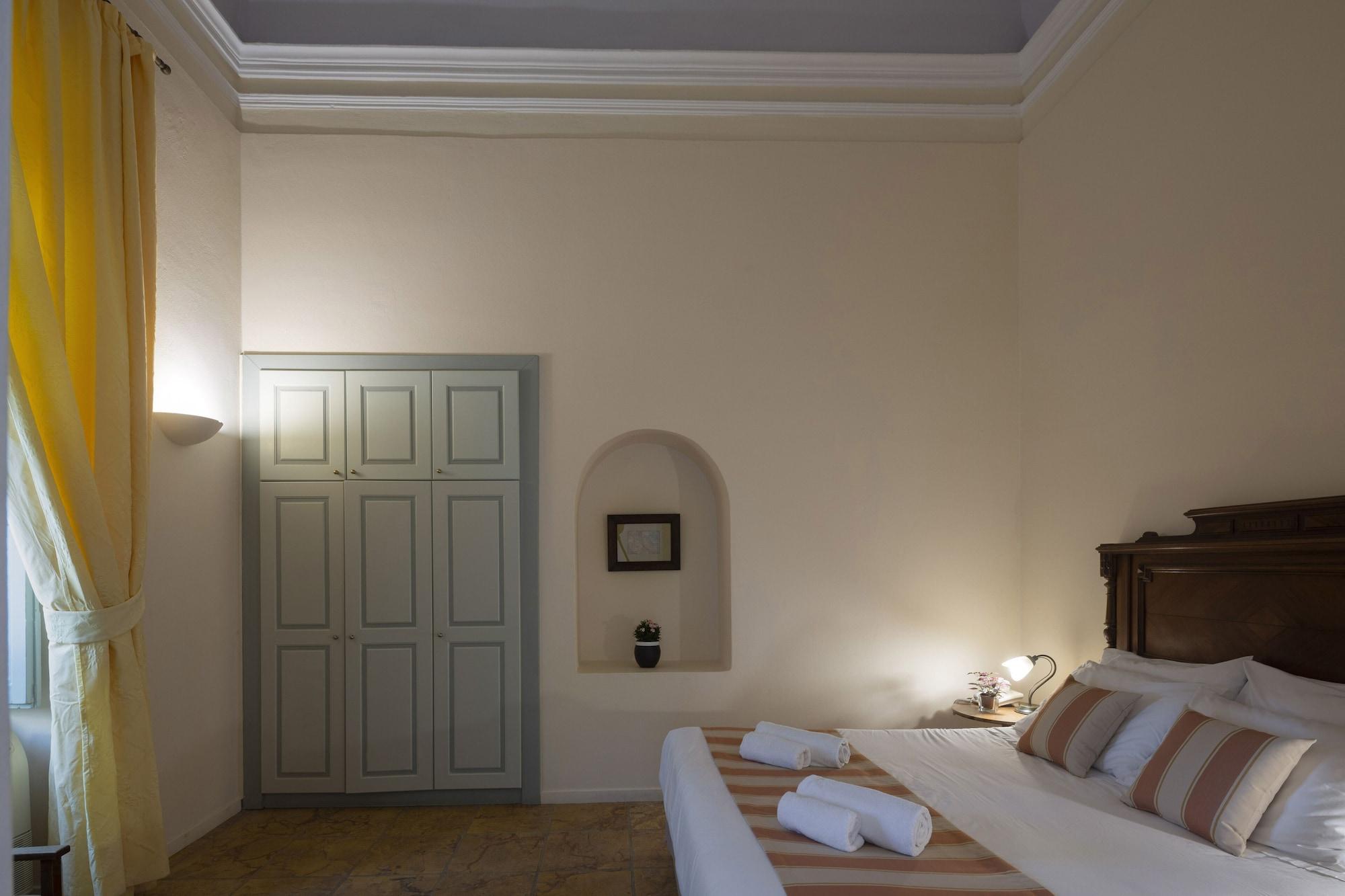 Aria Lito Mansion Hotel Fira  Exterior photo